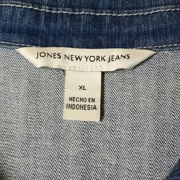 Jones New York Ombre Denim Jacket - Picture 7 of 9